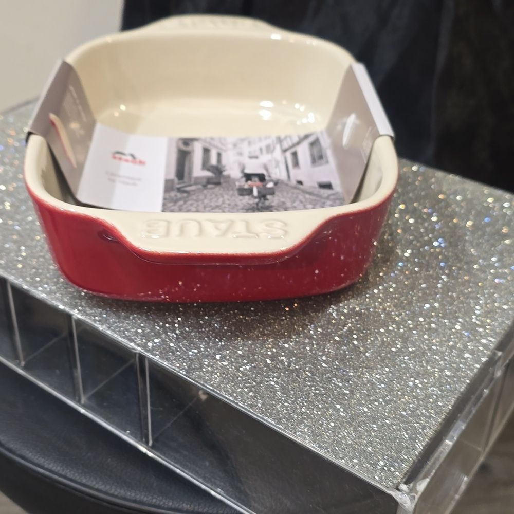 Staub Ceramic Rectangular Baking Dish - Picture 5 of 12